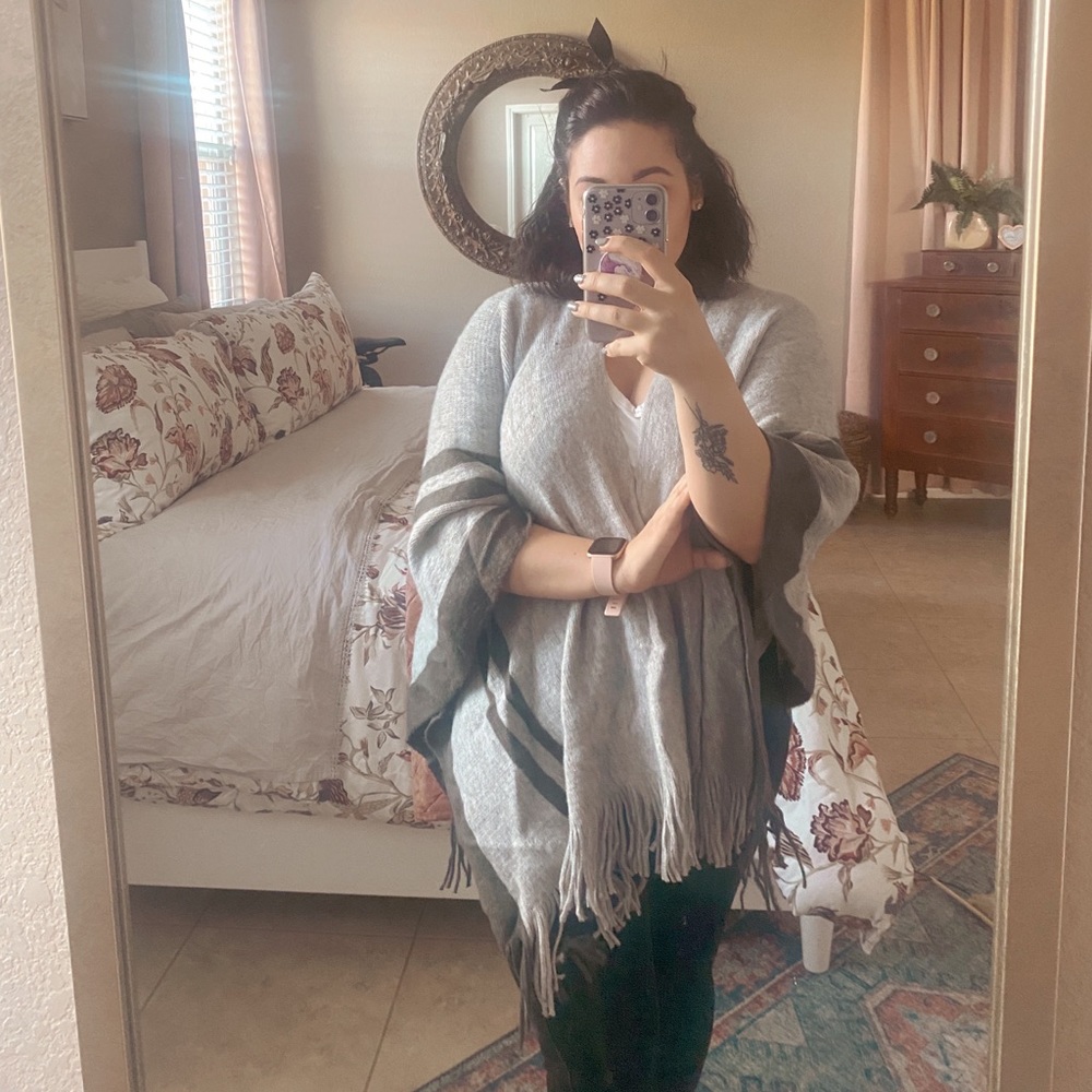Grey Wrap